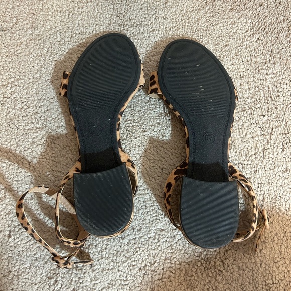 Cheetah print sandals - Picture 4 of 5